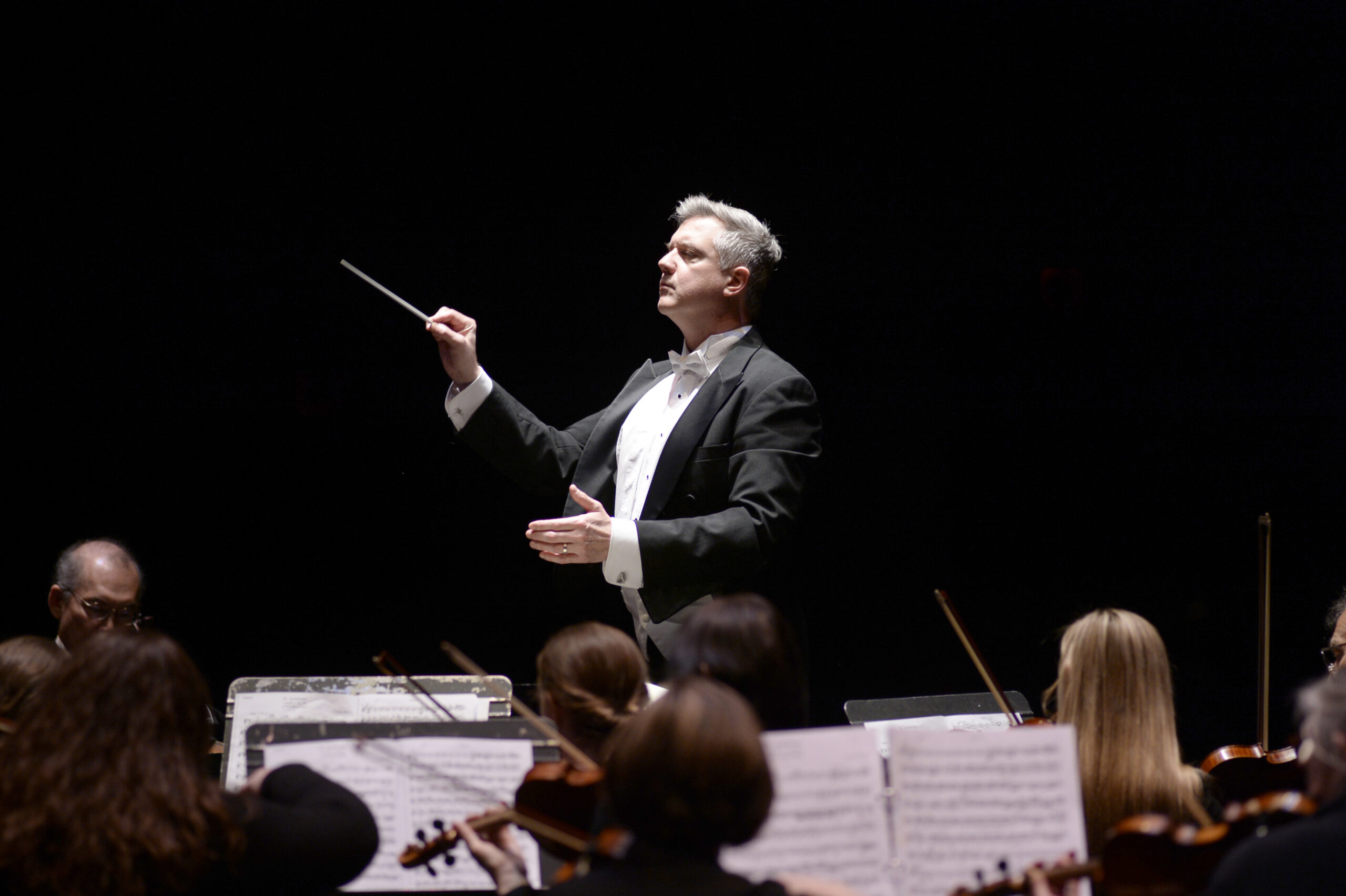 Greg Woodbridge directs the Hershey Symphony